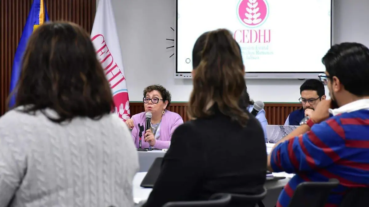 Charla sobre derechos humanos. Foto. Comisión Estatal de Derechos Humanos Jalisco Facebook